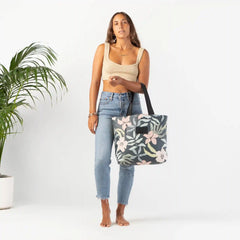 Flora Day Tripper in Eve