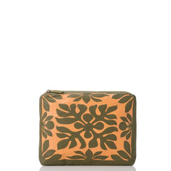 Kaʻulu Small Pouch in Papaya on Olive