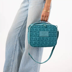 Party Wave Keep It Light Lunch Box in Tide
