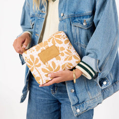 Picnic Fleur Small Pouch in Hey Girl