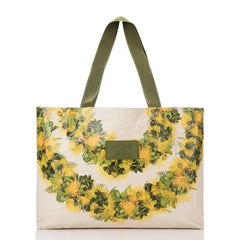 Lei Lehua Mamo Holo Holo in Lehua Lei by Aloha De Mele